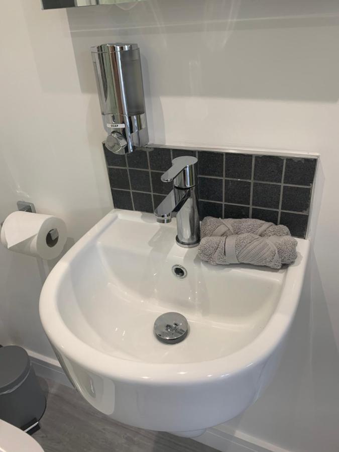 Rosemary House Brs Airport Accommodation Winford Екстер'єр фото